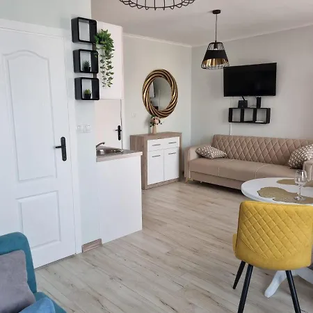 Seastyle 110 Poolview Apartment *